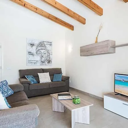 Sleeps 6 Pool Air Con Wifi *