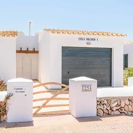 Sleeps 6 Pool Air Con Wifi