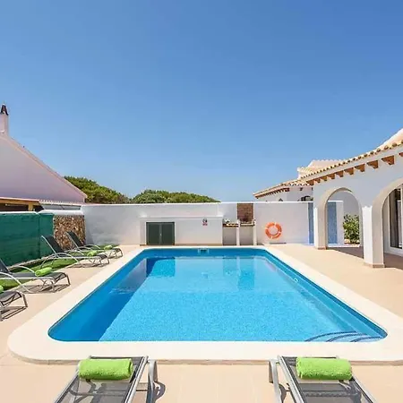 Villa Sleeps 6 Pool Air Con Wifi Punta Grossa