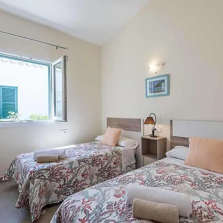 Villa Sleeps 6 Pool Air Con Wifi *